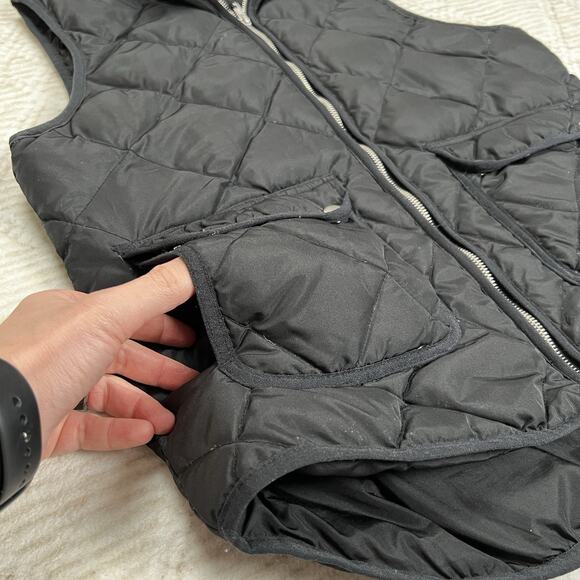 Woolrich Black Quilted Puffer Duck Down Filled Vest Jacket Womens Size Medium - Picture 3 of 10